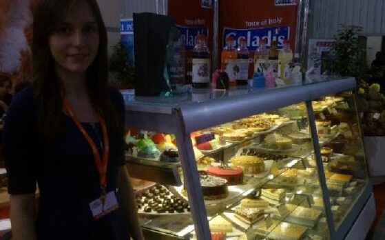 hostessa Ola na targach cukierniczych Expo sweet